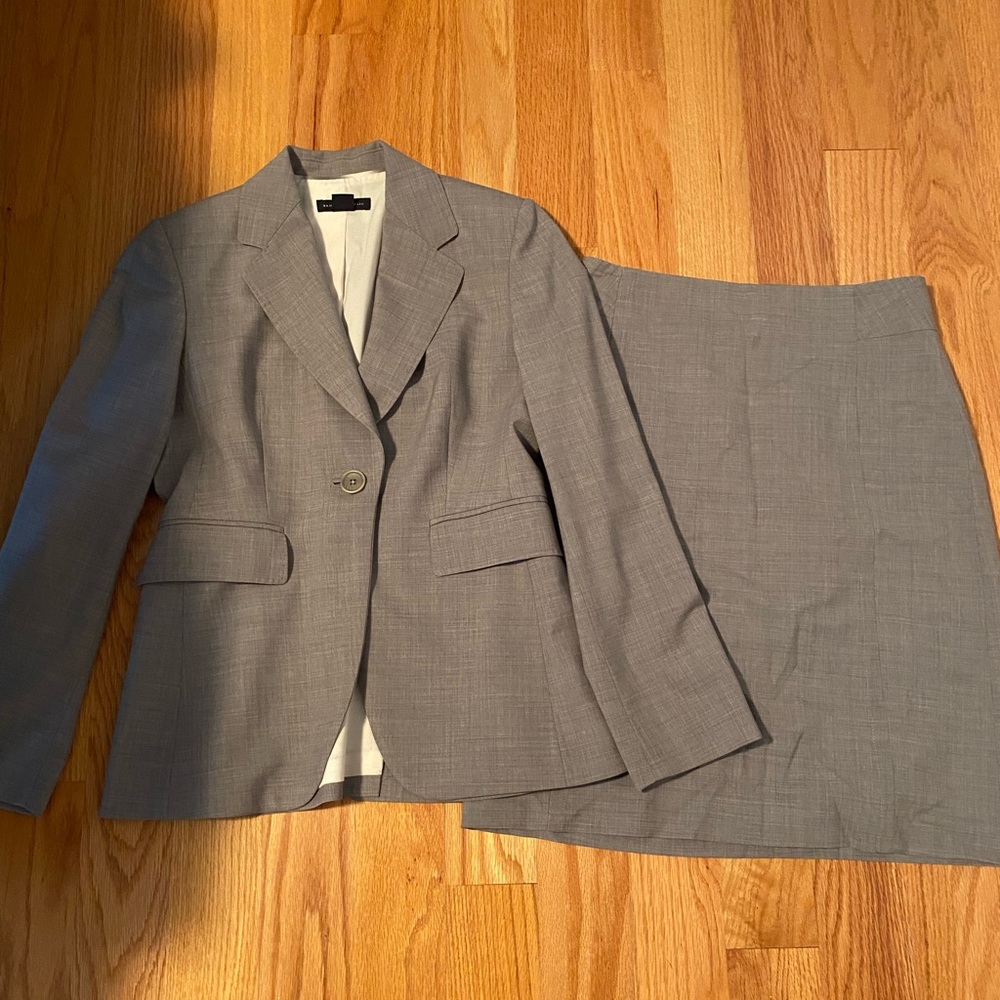 Banana republic suit jacket and matching skirt